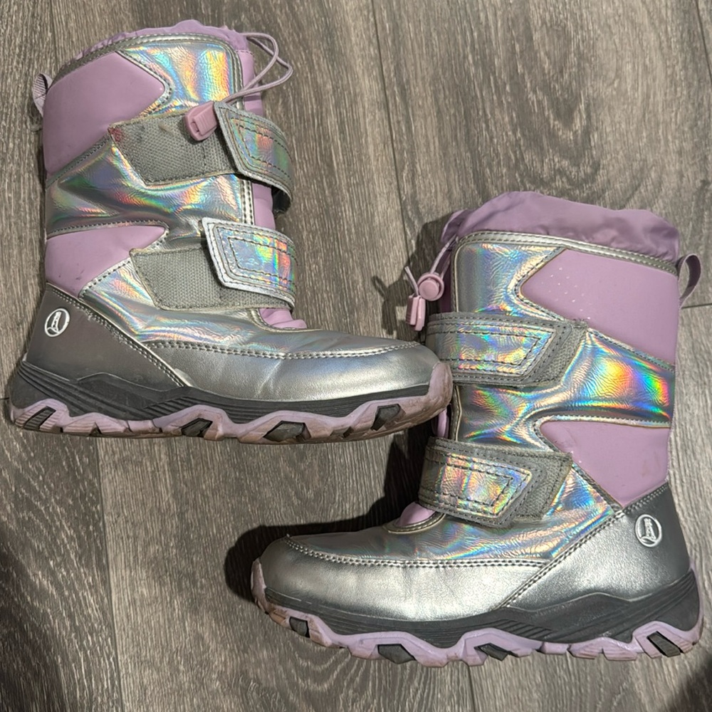 Lands’ end girls snow boots size 1